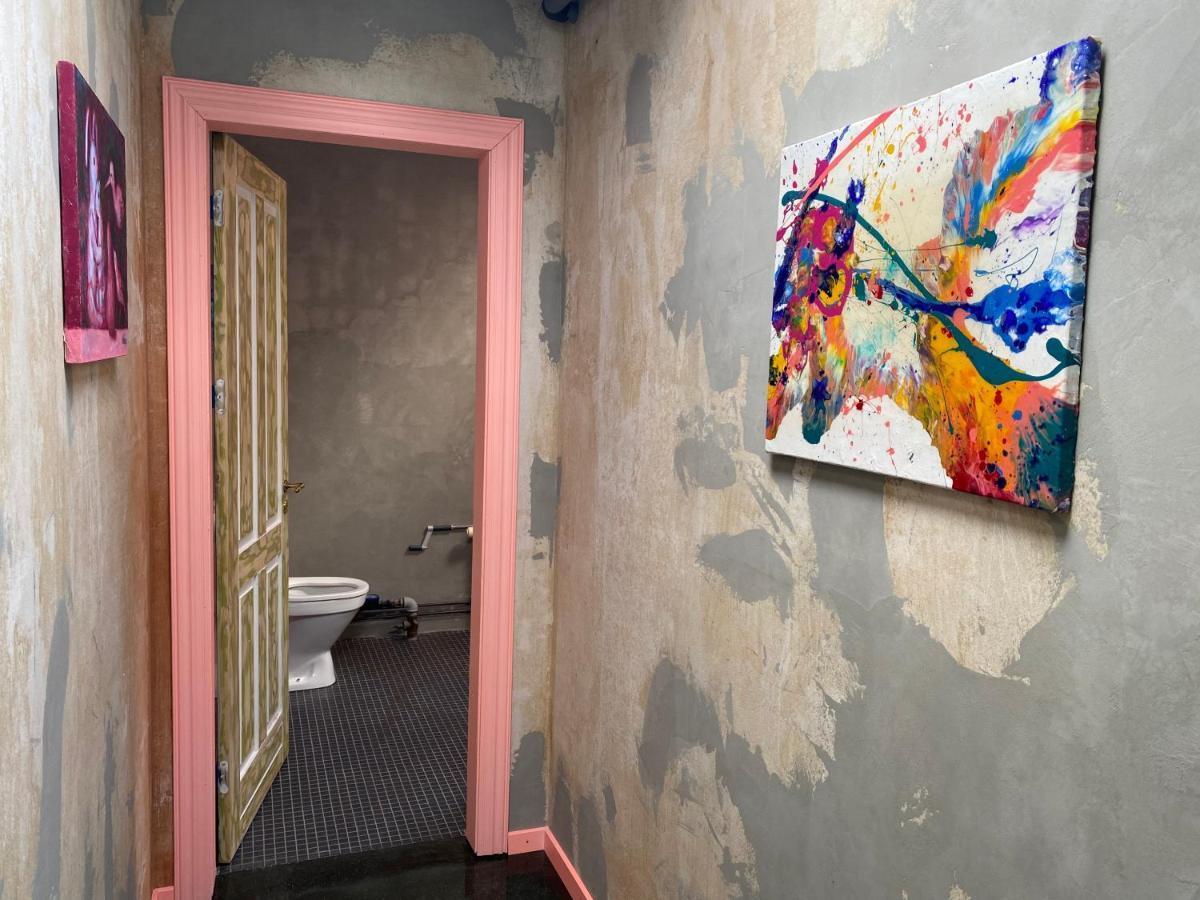 Gallery Studio In The Heart Of Hojer Luaran gambar