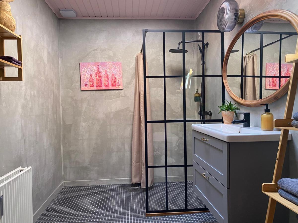 Gallery Studio In The Heart Of Hojer Luaran gambar